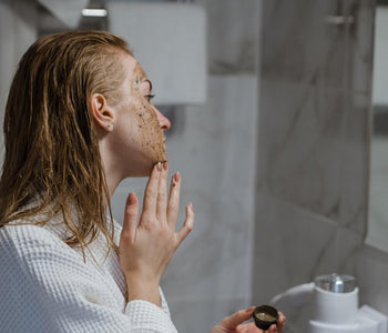 The Ultimate Guide to Exfoliating: what is it and what are the benefits?
